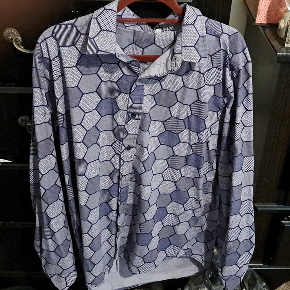 XL men's button up shirt - Picture 2 of 2